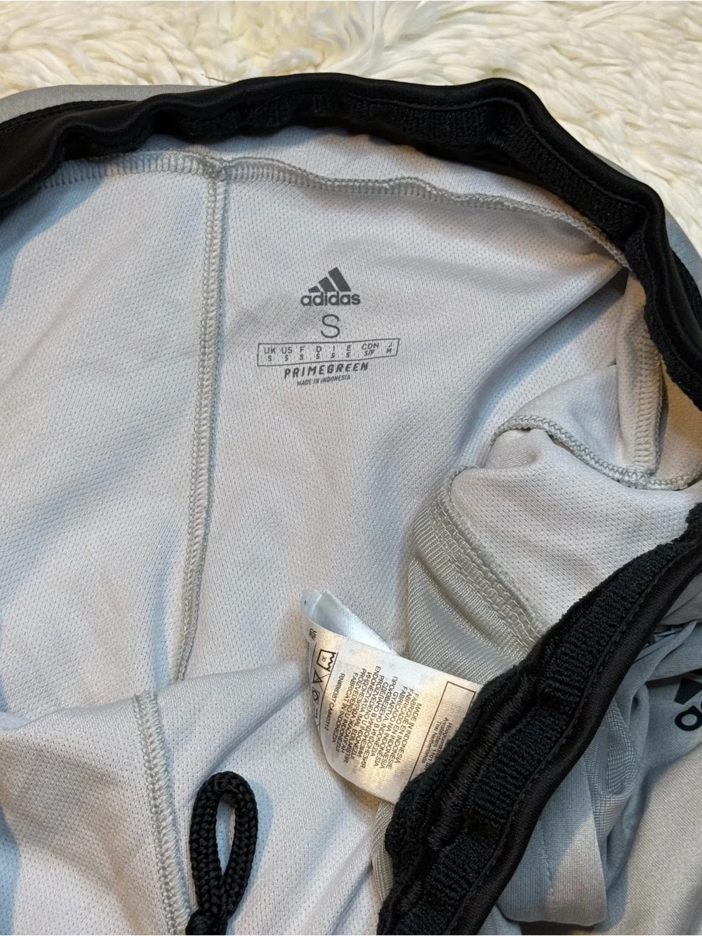 adidas Men’s size small Light Gray Athletic Shorts no liner 8” inseam